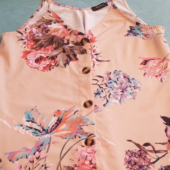 Tank Top - Picture 2 of 8